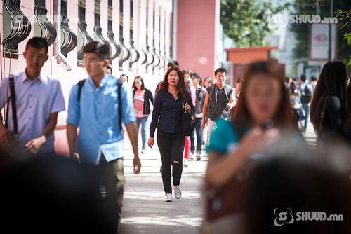 Хөдөлмөрийн хөлсний доод хэмжээг 320 мянган төгрөг болгоно